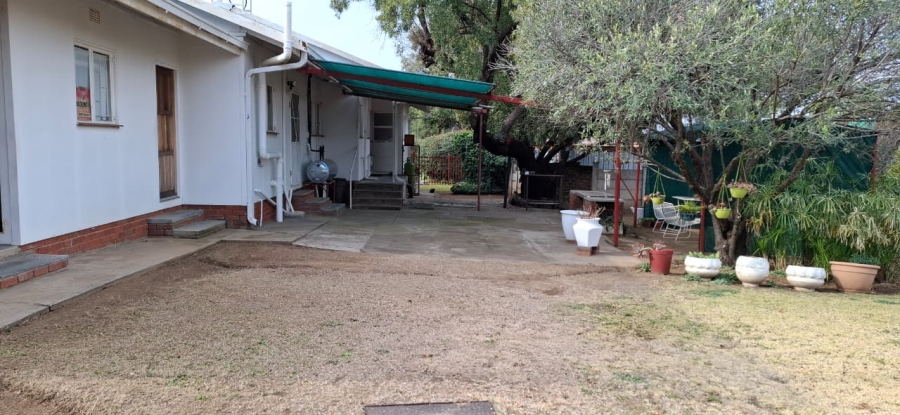 4 Bedroom Property for Sale in Dewetsdorp Free State